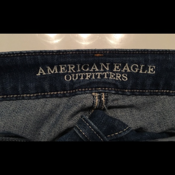 American Eagle stretch shorts size 12 - Picture 4 of 4